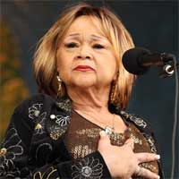 Etta James Dies