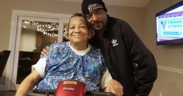 Snoop Dogg and his mom